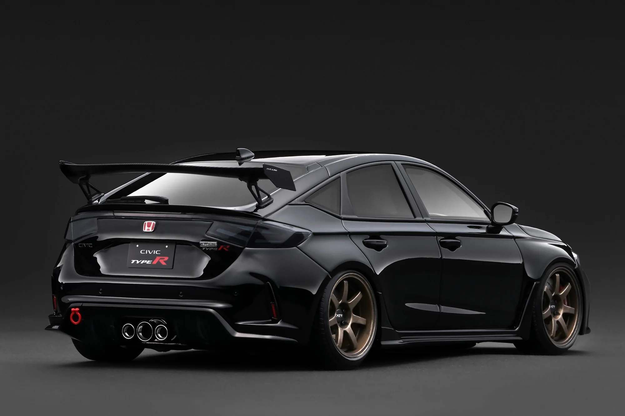 Honda Civic Type R J'S Racing FL5 black 1:18 Ignition Model