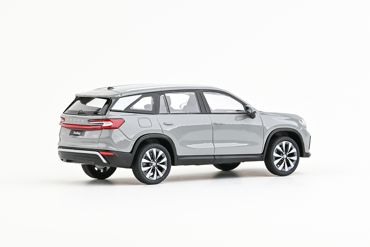 Škoda Kodiaq II 2023 šedá steel 1:43 Abrex