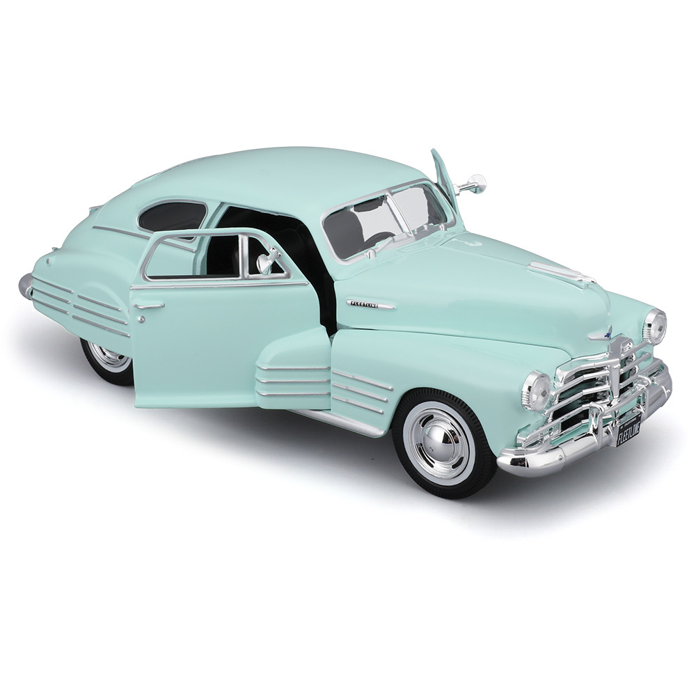 Chevrolet Fleetline Aerosedan 1948 green 1:24 Maisto