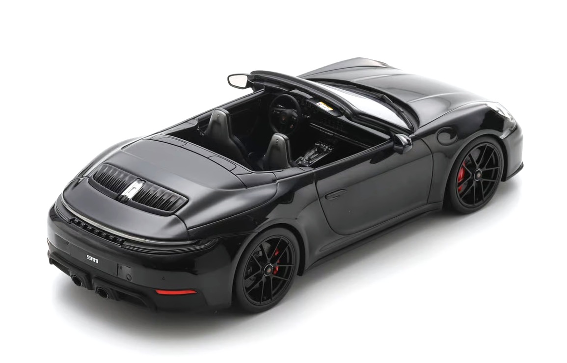 Porsche 911 Carrera 4 GTS Cabriolet 992.2 jet black metallic 1:18 Spark