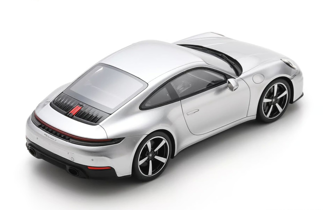 Porsche 911 Carrera S 992.2 GT silver 1:18 Spark