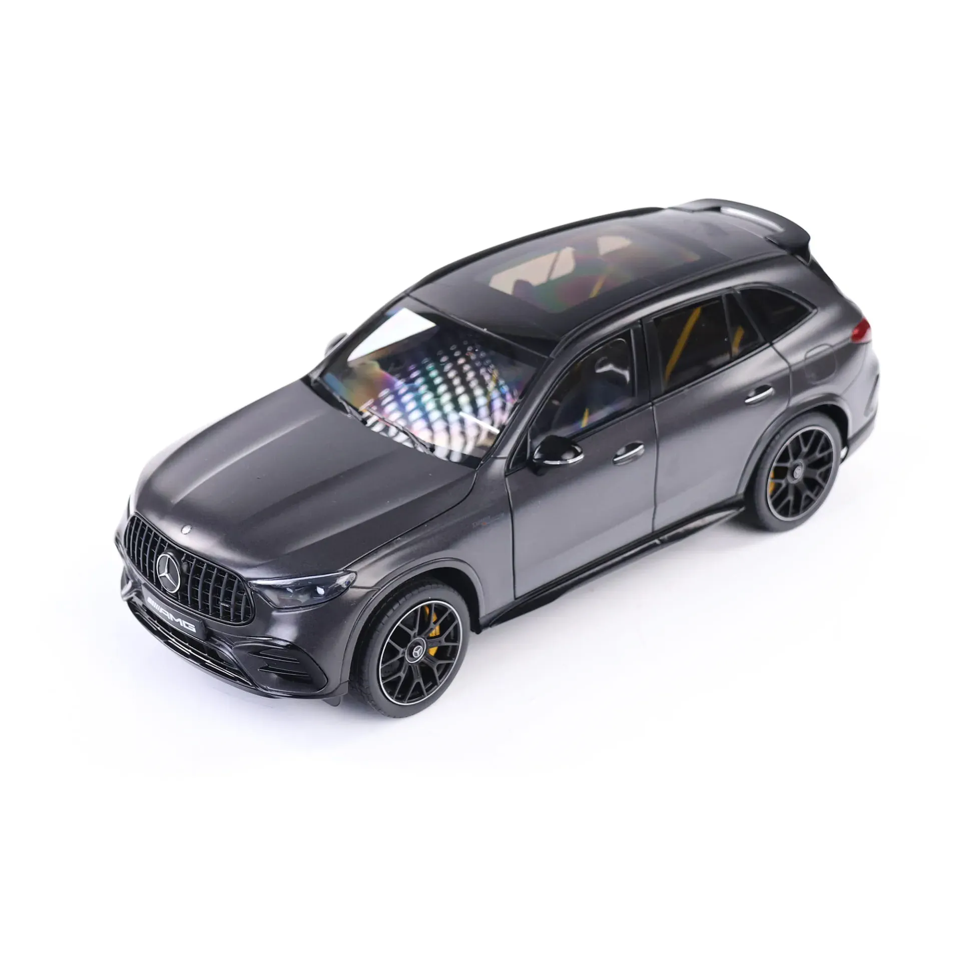 Mercedes-AMG GLC 63 Manufaktur grey 1:18 Norev