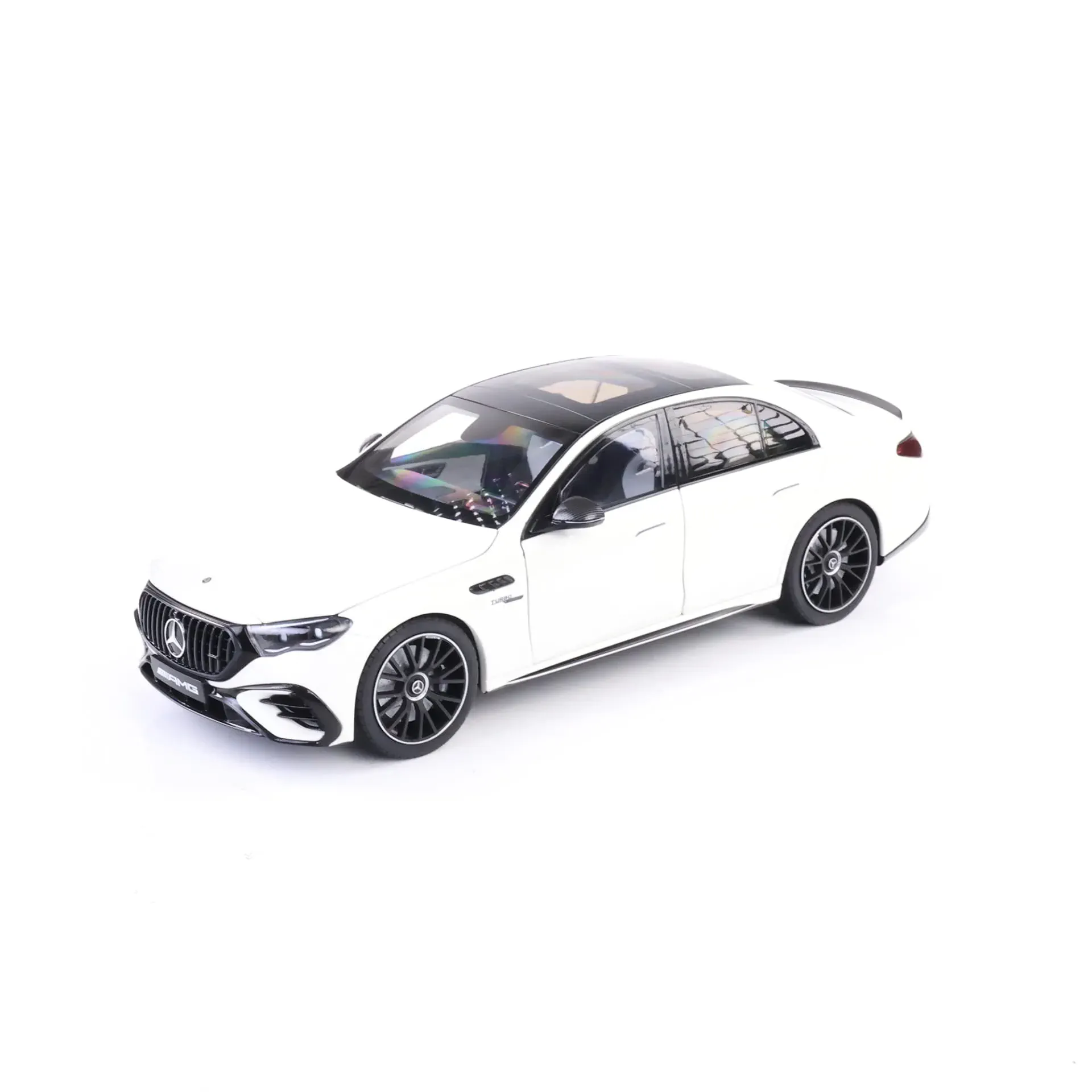 Mercedes-AMG E 53 Manufaktur opalith white 1:18 Norev