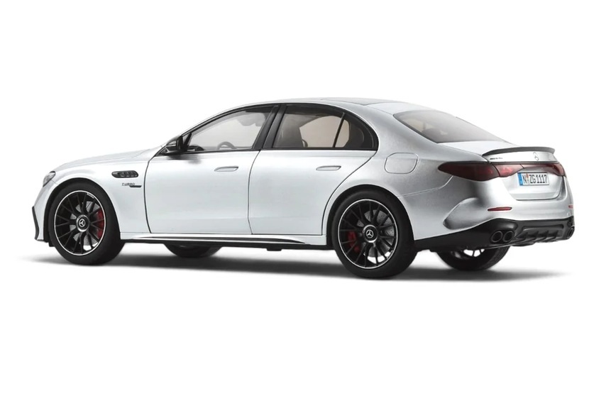Mercedes-AMG E 53 Hybrid 4Matic+ hightech silver 1:18 NZG