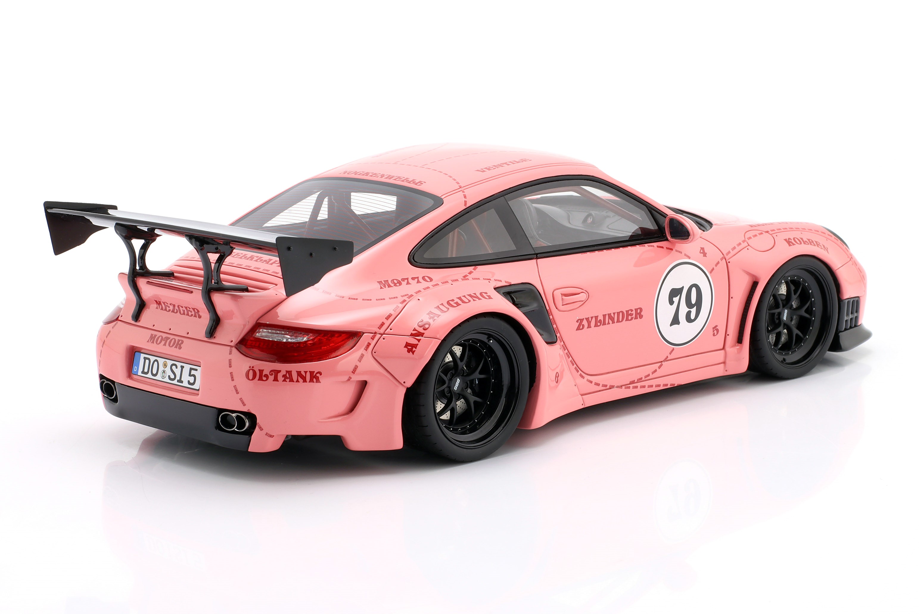 Porsche 911 (997) Turbo S LBWK Sidney Hoffmann "Die Sau" #79 pink 1:18 Werk83