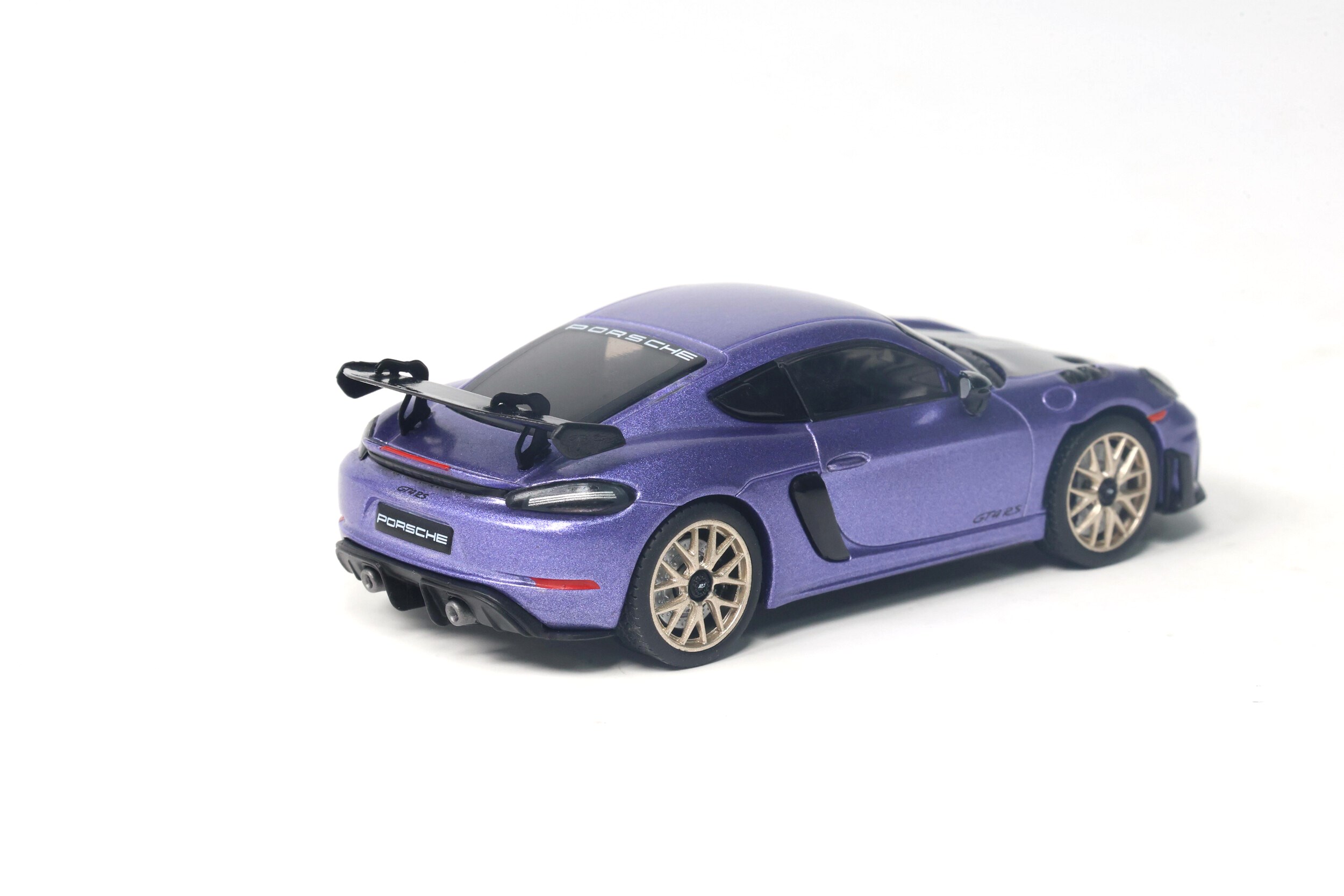 Porsche 718 Cayman GT4 RS Weissach 2024 viola purple metallic 1:43 Solido