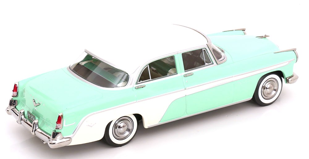 DeSoto Fireflite Sedan 1955 light green/cream 1:18 KK Scale