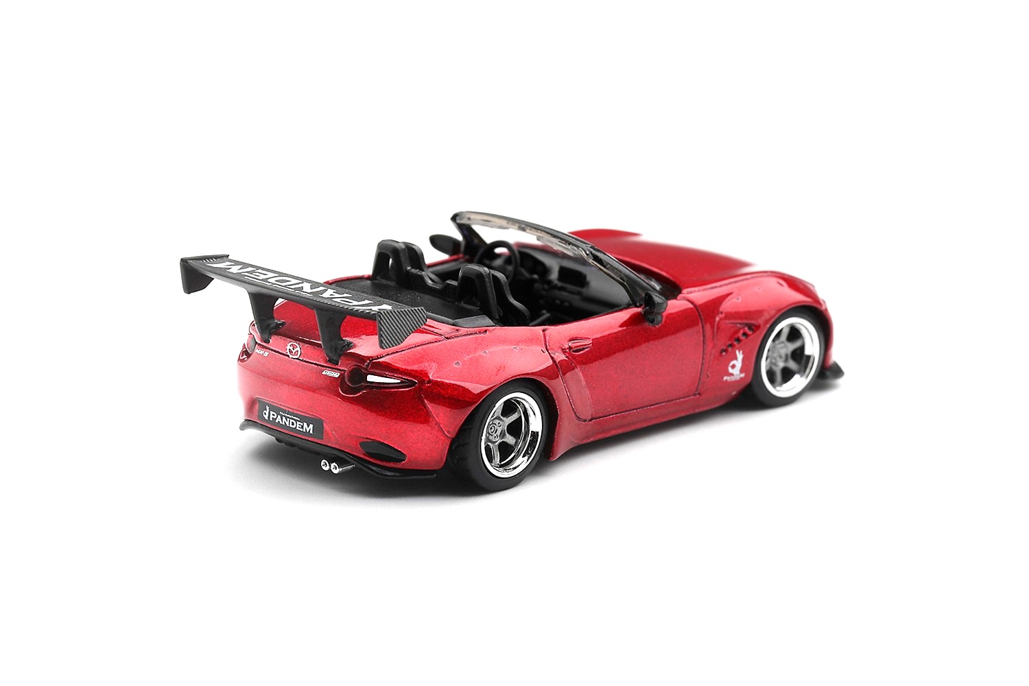 Mazda MX-5 (ND) Pandem Kodo 2015 red 1:64 Mini GT