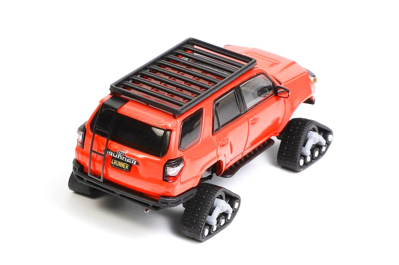 Toyota 4Runner Widebody Pre-Runner 2018 red 1:64 GCD