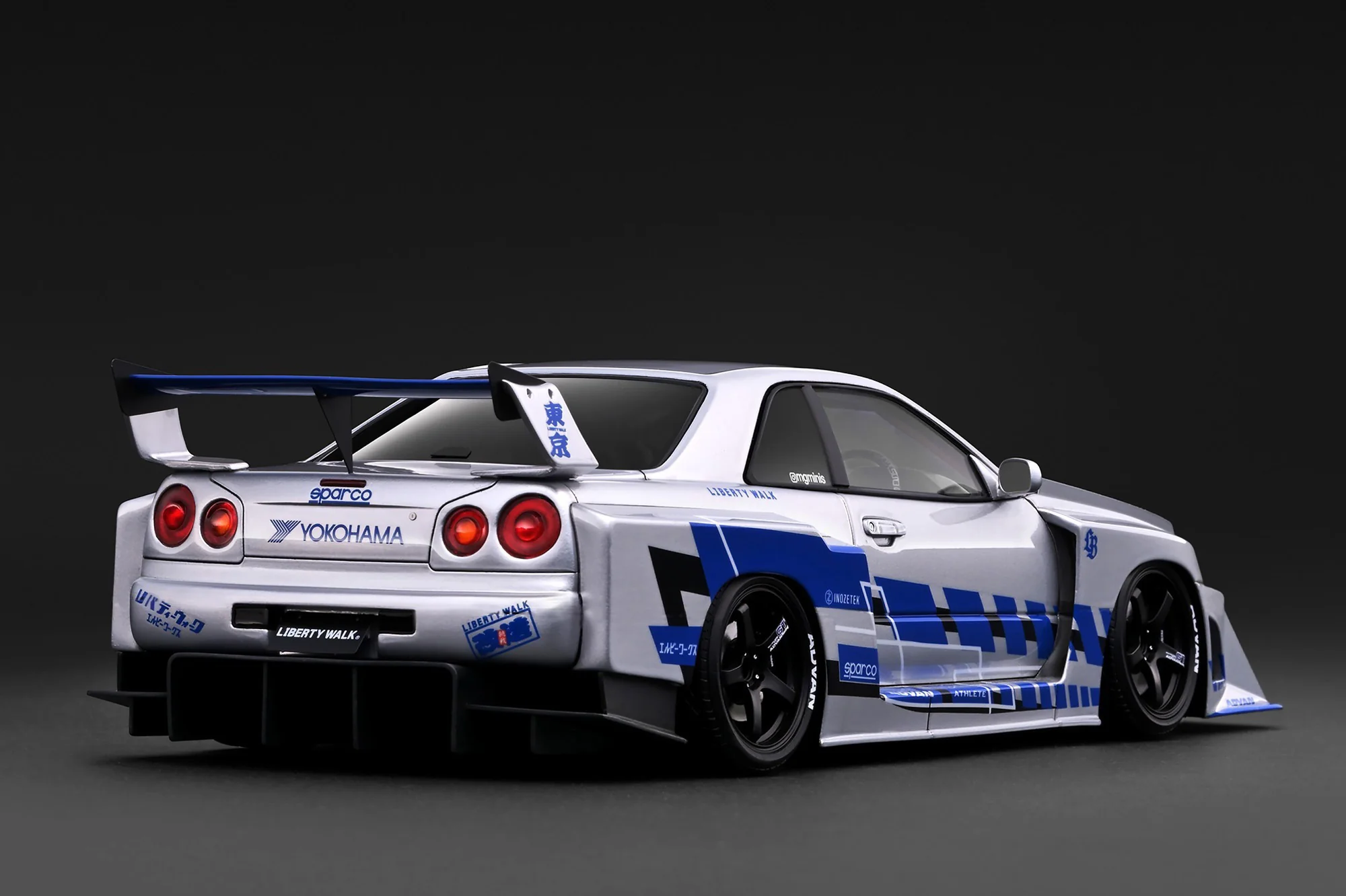 LB-Super Silhouette Skyline silver 1:18 Ignition Model