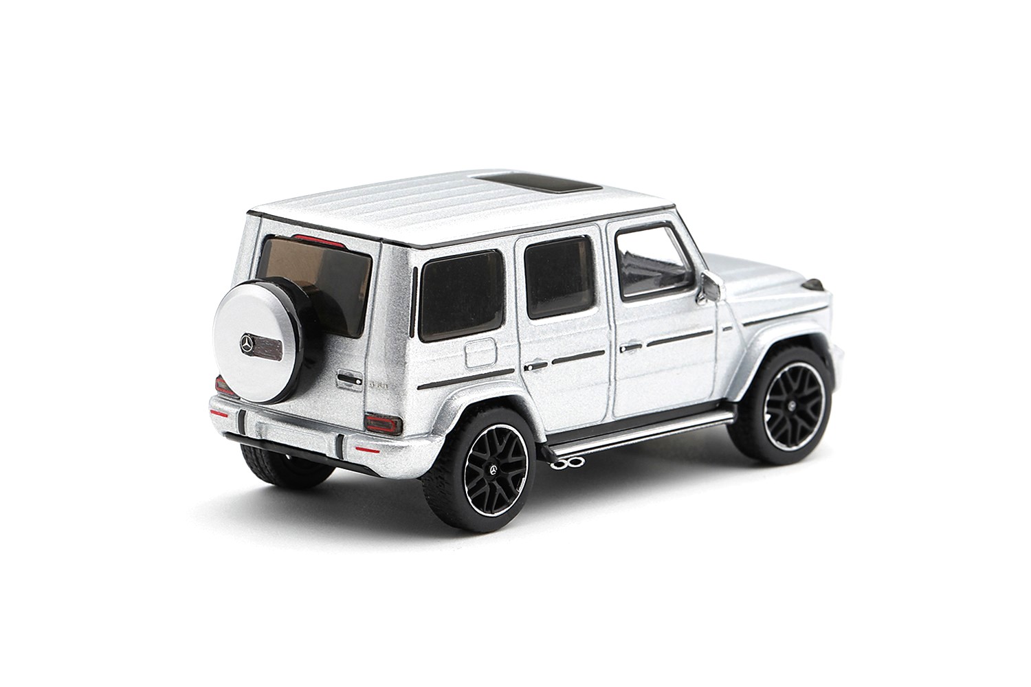 Mercedes-Benz G63 2022 silver metallic 1:64 Mini GT