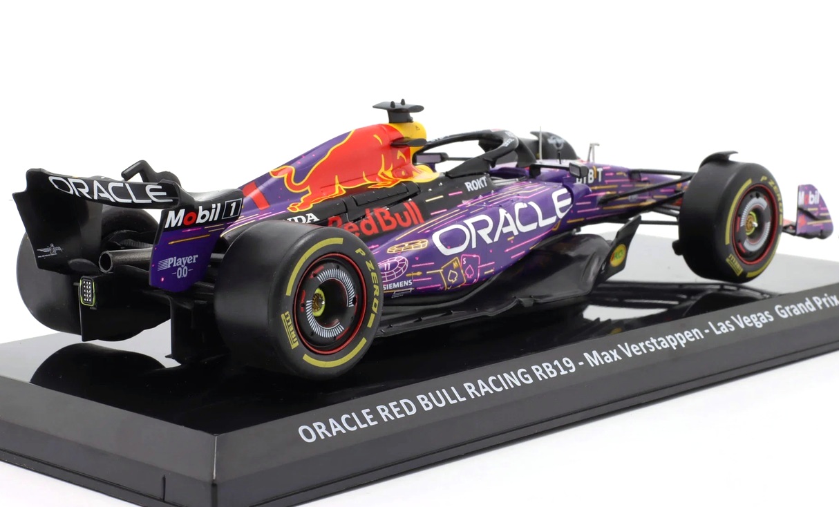 Oracle Red Bull Racing RB19 #1 M.Verstappen Winner Las Vegas GP Formula 1 World Champion 2023 1:24 Premium Collectibles
