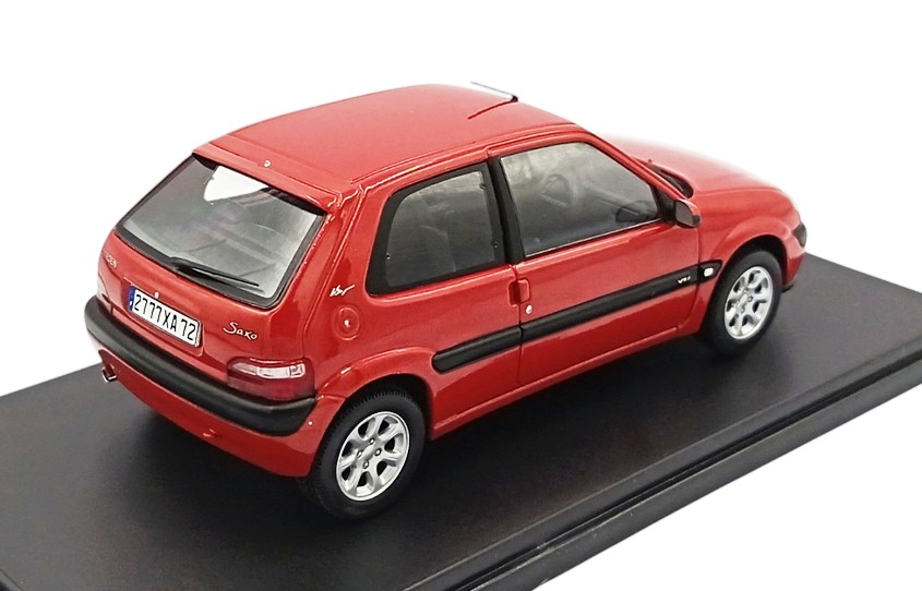 Citroen Saxo 16V VTS 2000 red 1:24 Hachette