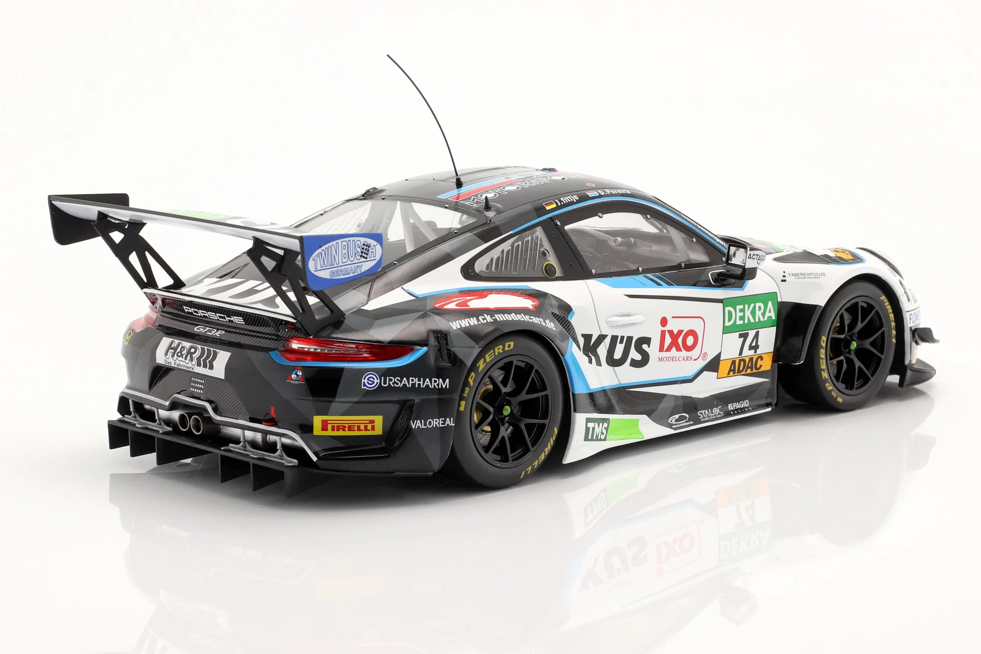 Porsche 911 GT3 R #74 Fittje/Pereira ADAC GT Masters 2021 KÜS Team75 Bernhard 1:18 Ixo Models