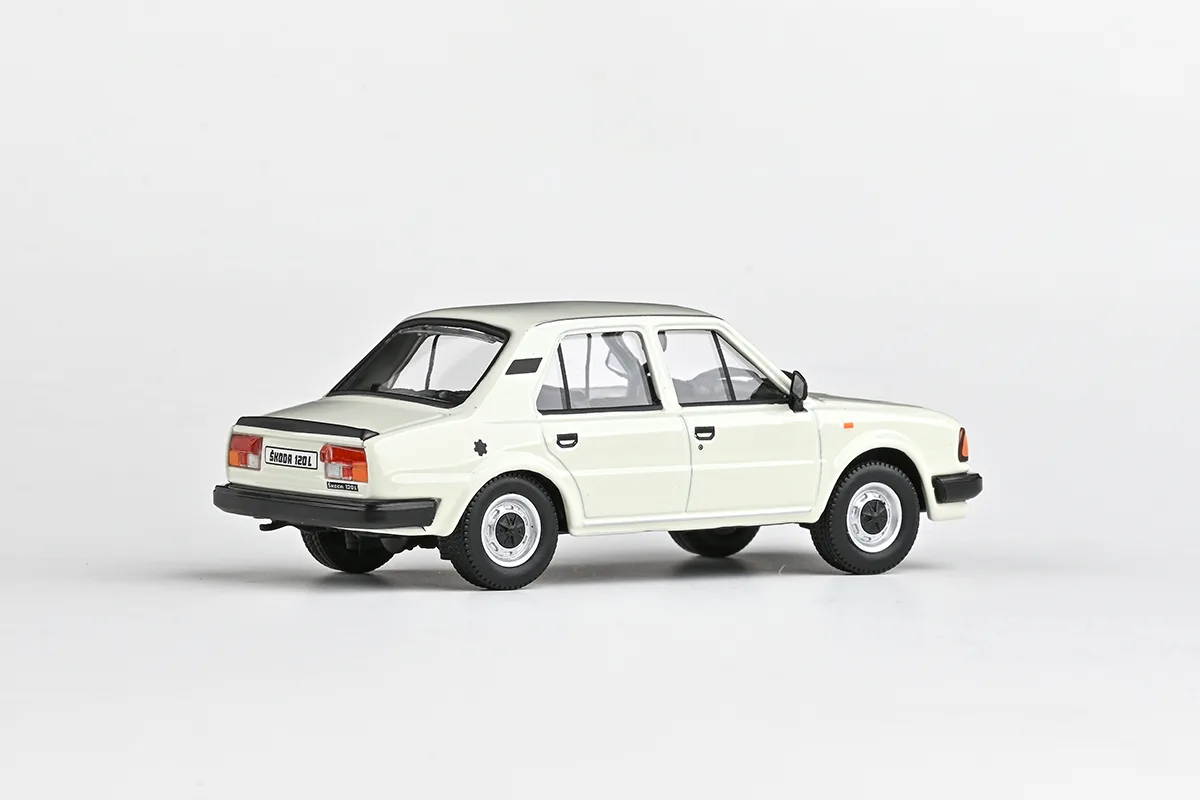Škoda 120L 1984 bílá ledová 1:43 Abrex