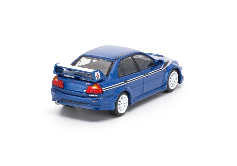 Mitsubishi Lancer Evolution VI Tommi Mäkinen Edition blue 1:64 WORKS