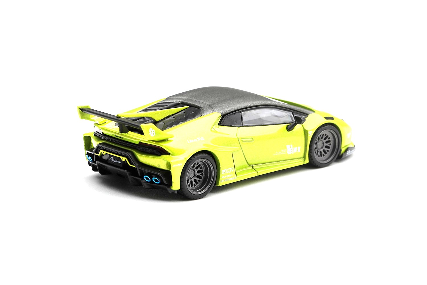 Lamborghini Huracán 2023 LB★WORKS lime metallic 1:64 Mini GT