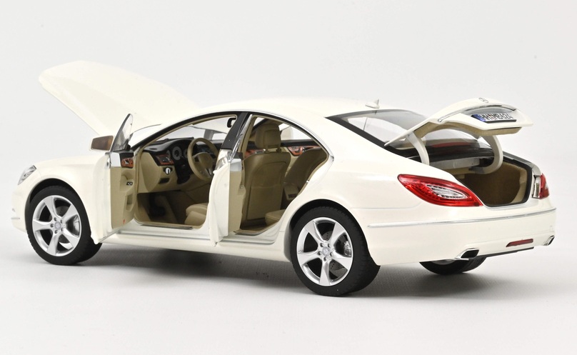 Mercedes-Benz CLS Coupe 2011 brilliant white metallic 1:18 Norev