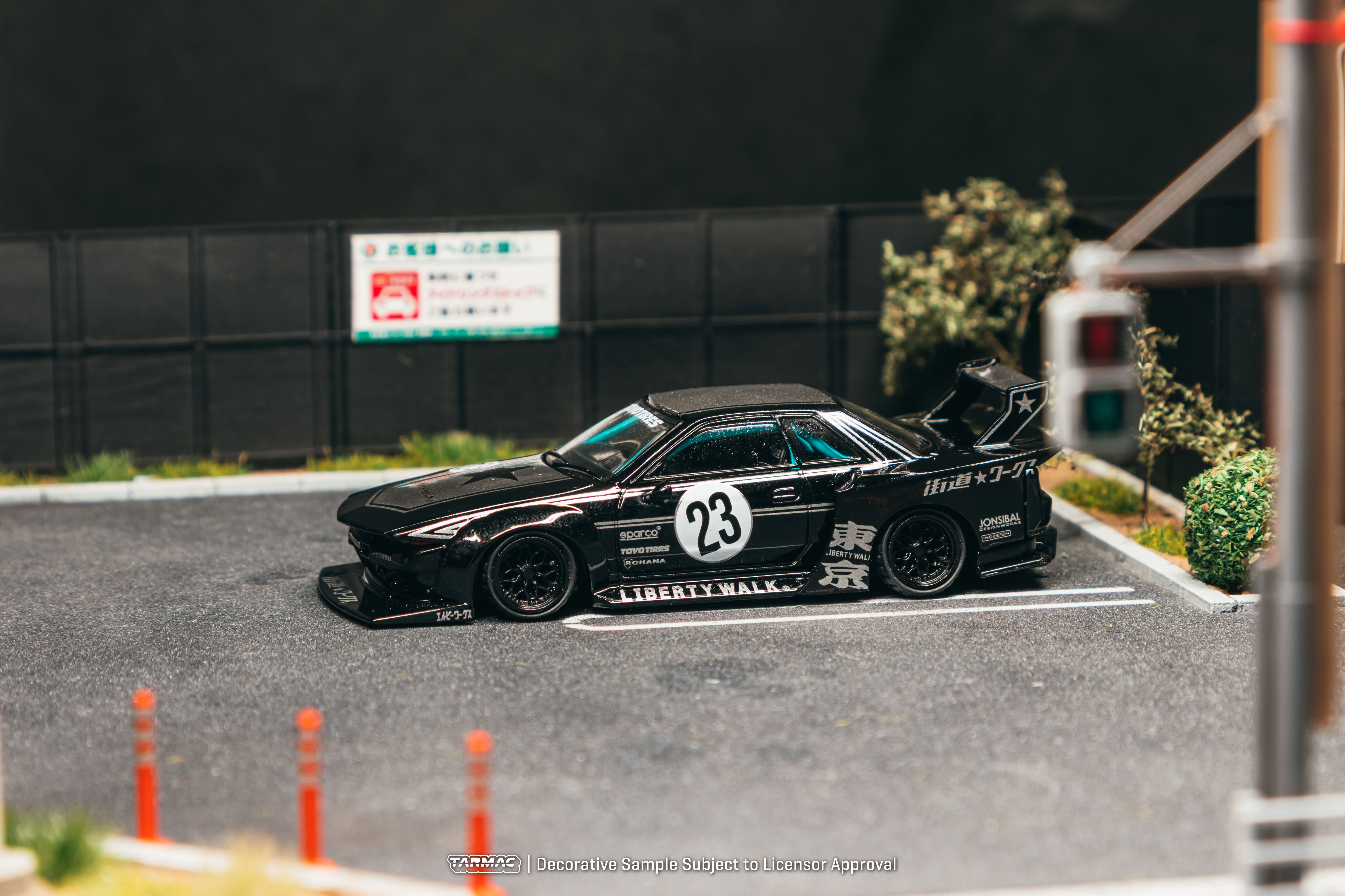 Nissan Skyline (R32) 2025 LB-Kaido Works black 1:64 Tarmac