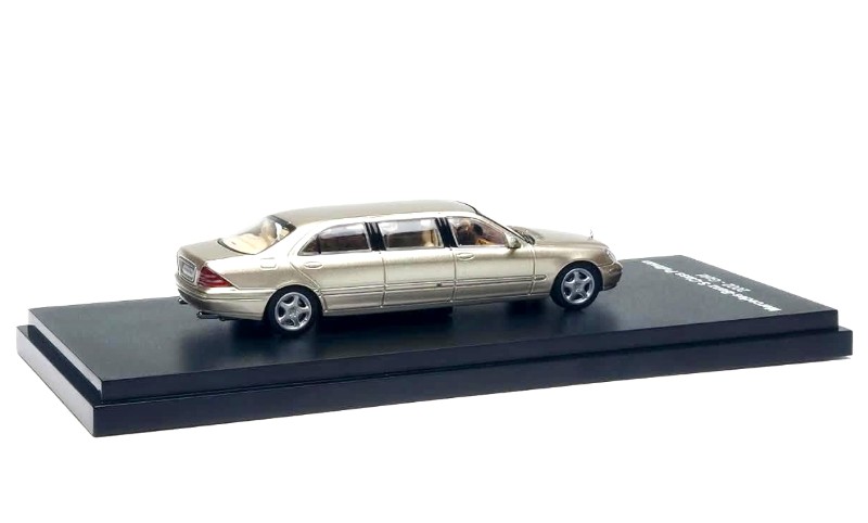 Mercedes-Benz S-Class Pullman 2002 gold 1:64 Almost Real