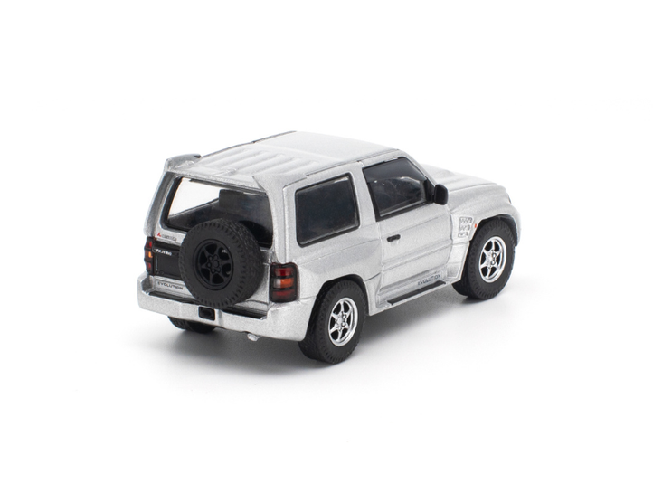 Mitsubishi Pajero Evolution silver 1:64 WORKS