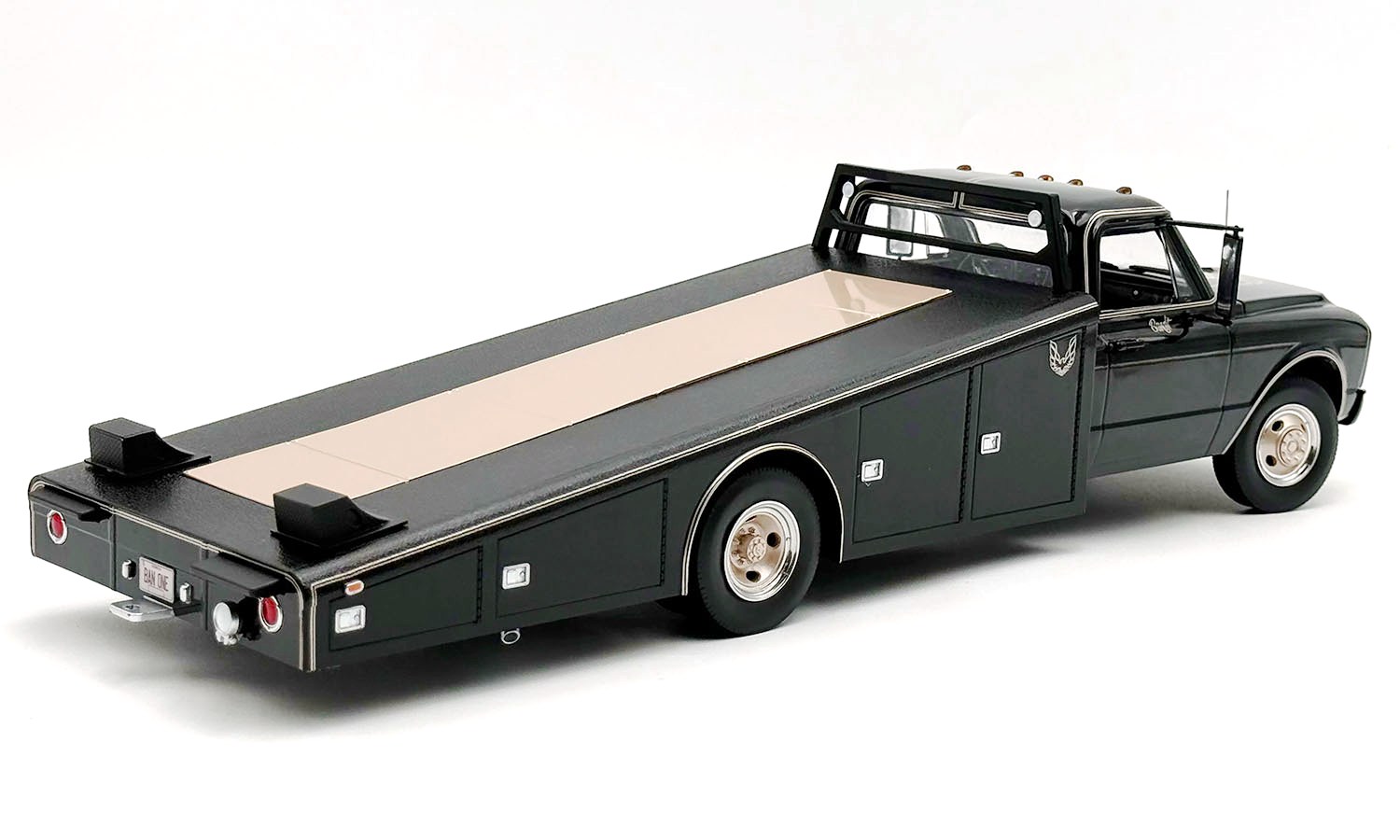 Chevrolet C-30 Ramp Truck Car Transporter Bandit-1 1967 black 1:18 Acme Diecast