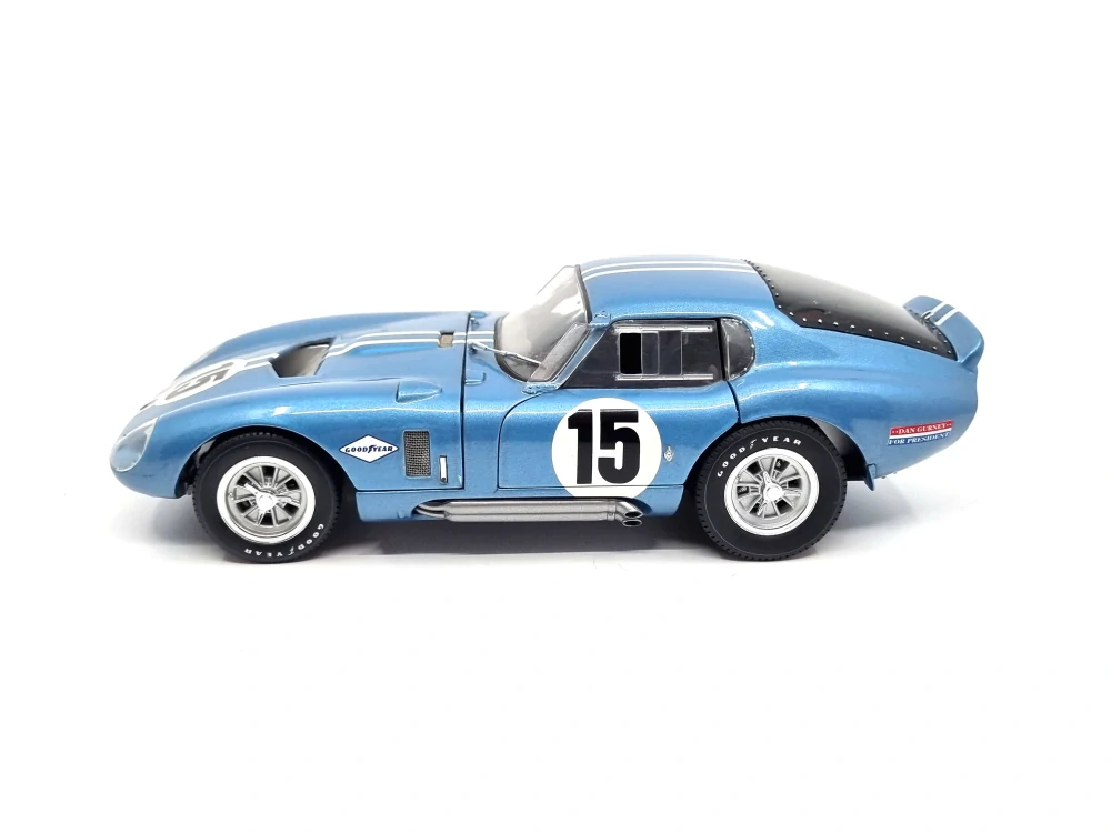 Cobra Daytona Coupe #15 1:18 Exoto