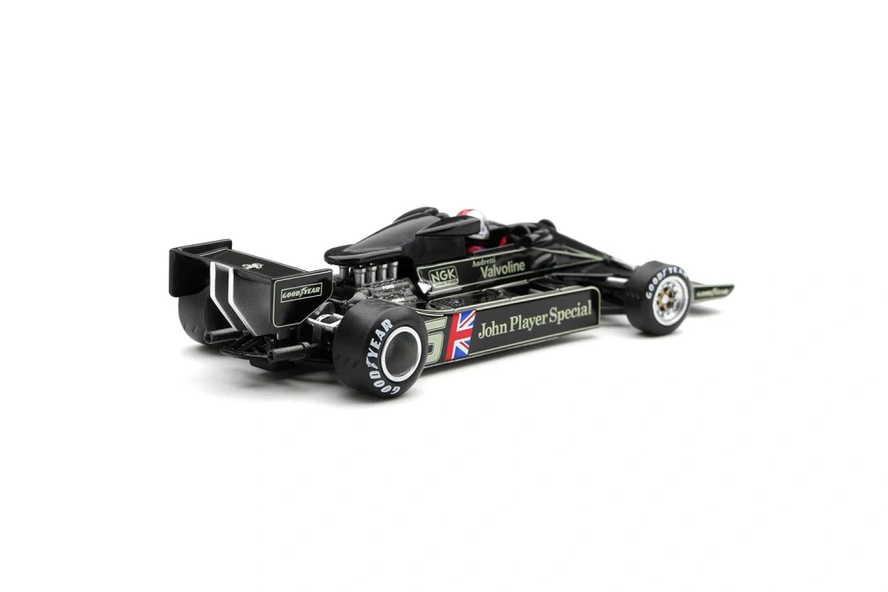 Lotus 78 #5 Mario Andretti Winner US GP West 1977 1:64 Mini GT