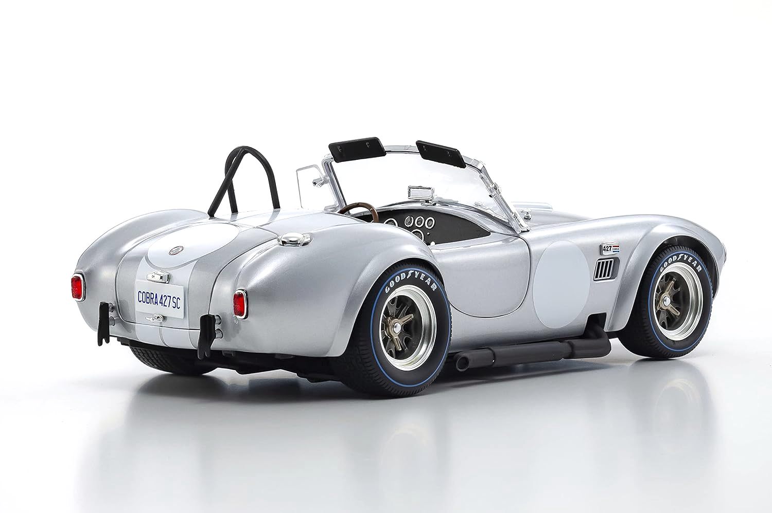 Shelby Cobra 427 S/C silver/white 1:18 Kyosho