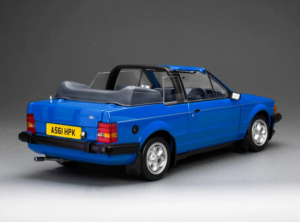 Ford Escort XR3i Cabriolet 1984 azure blue 1:18 Sun Star