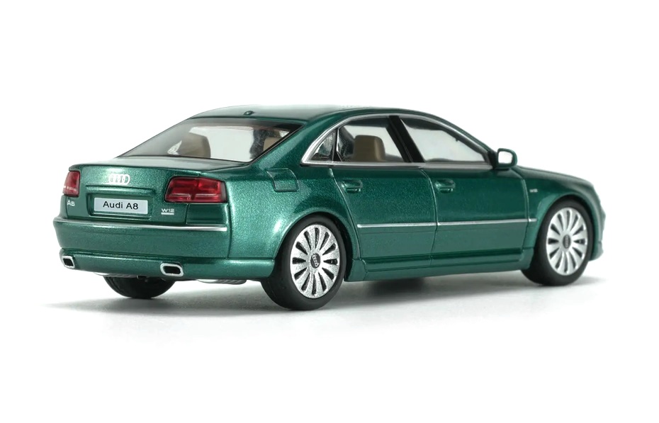 Audi A8 D3 2008 green metallic 1:64 Motorhelix 