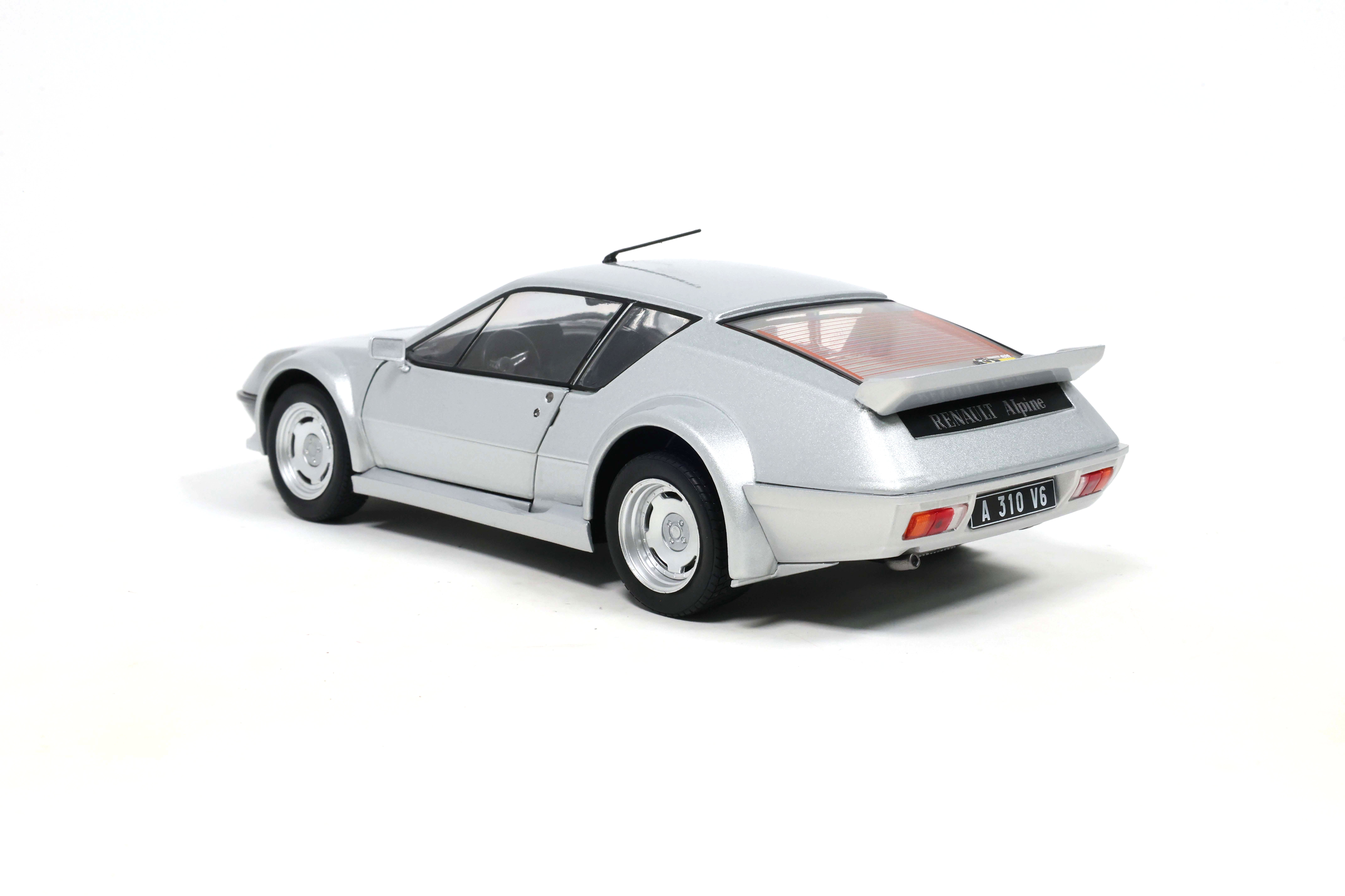 Alpine A310 Pack GT 1983 light grey metallic 1:18 Solido