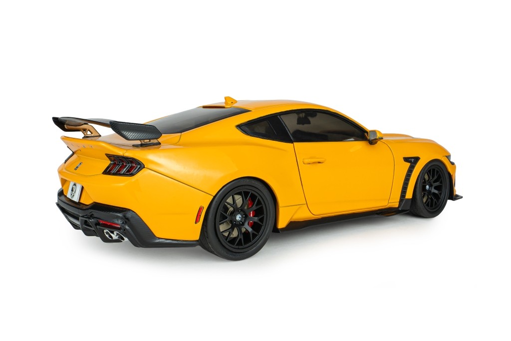 Ford Shelby Mustang Super Snake 2025 orange 1:18 Solido