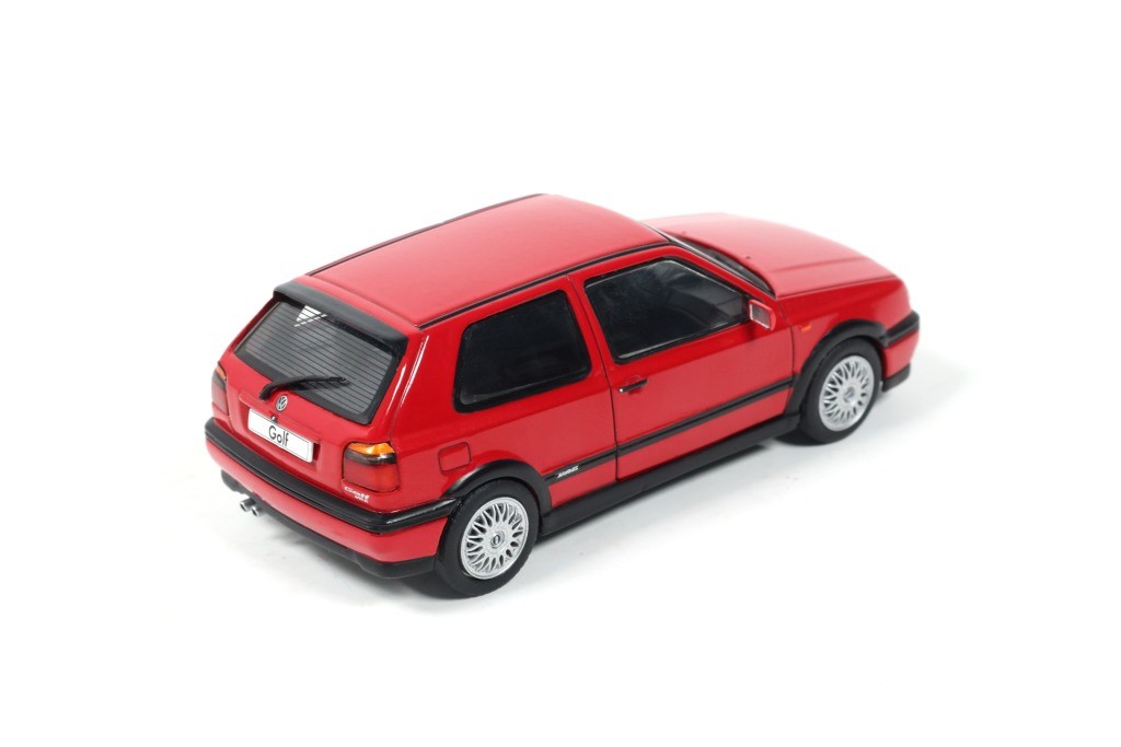 Volkswagen Golf MKIII VR6 1994 tornado red 1:43 Solido