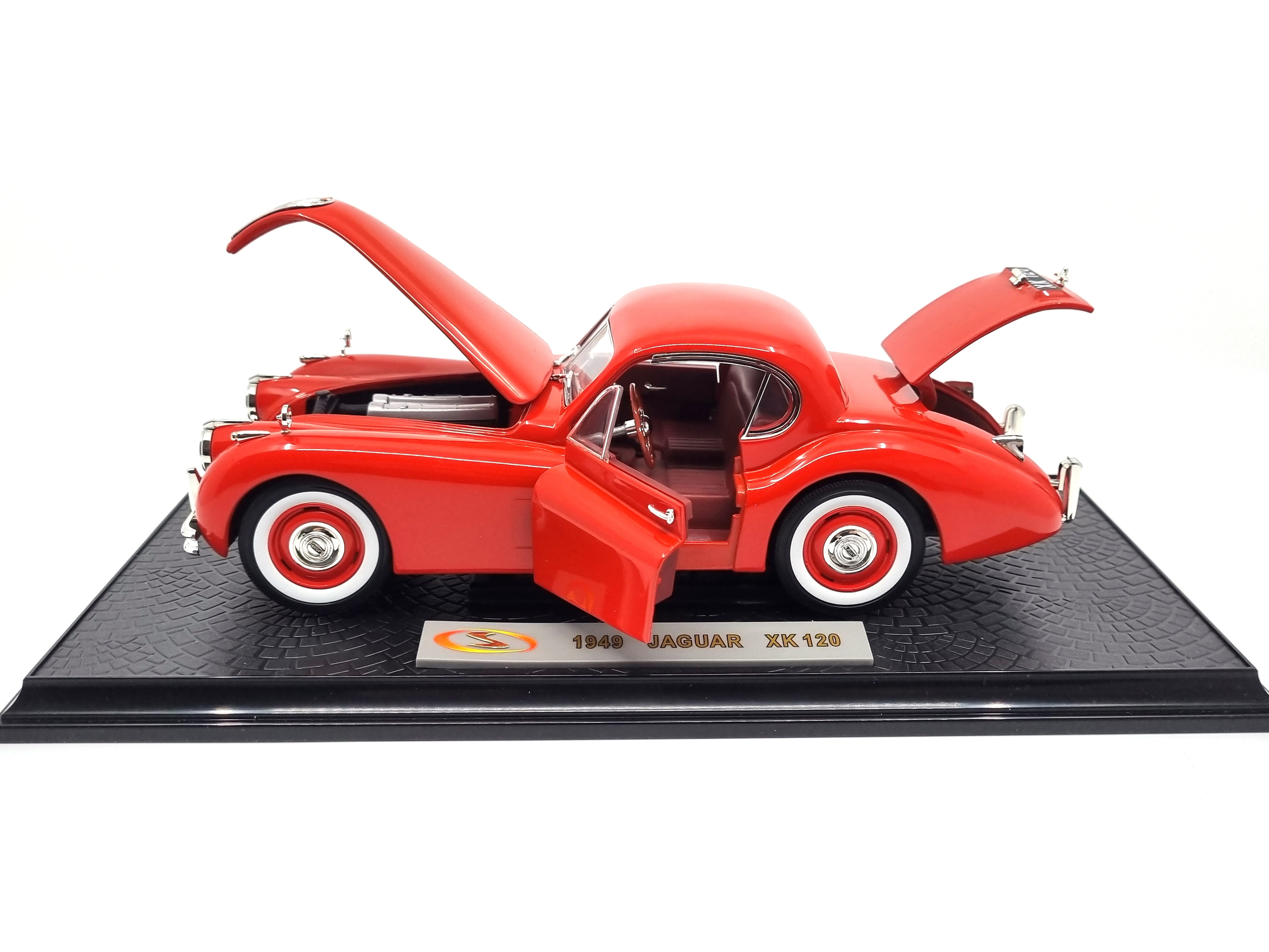Jaguar XK120 1:18 Signature Models