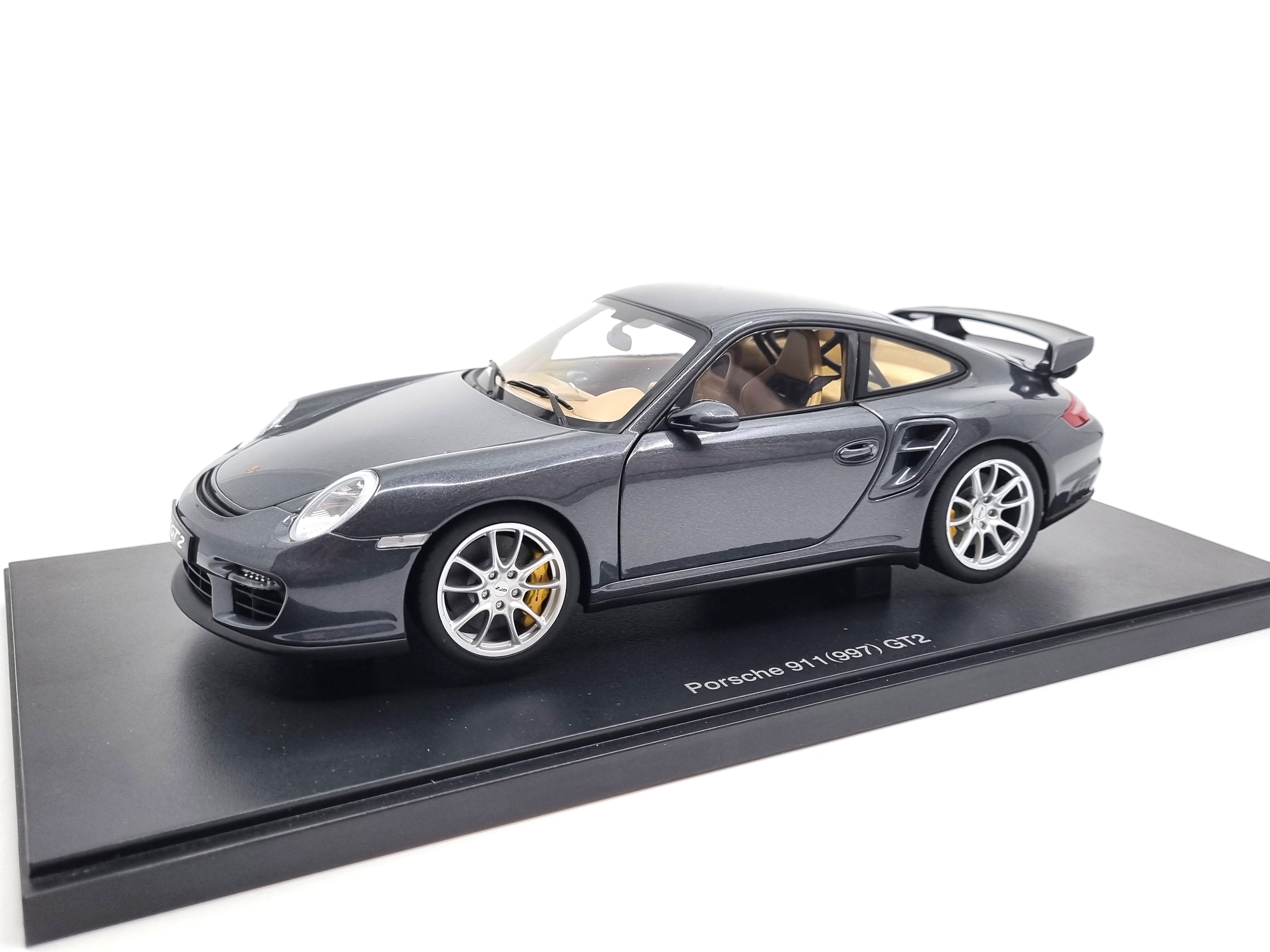 Porsche 911 (997) GT2 1:18 AUTOart