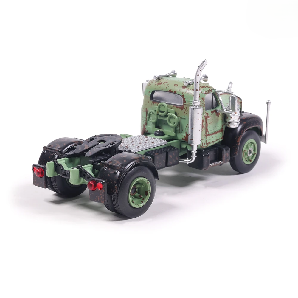 Mack B61 1953 rusty green/black 1:64 Ixo America