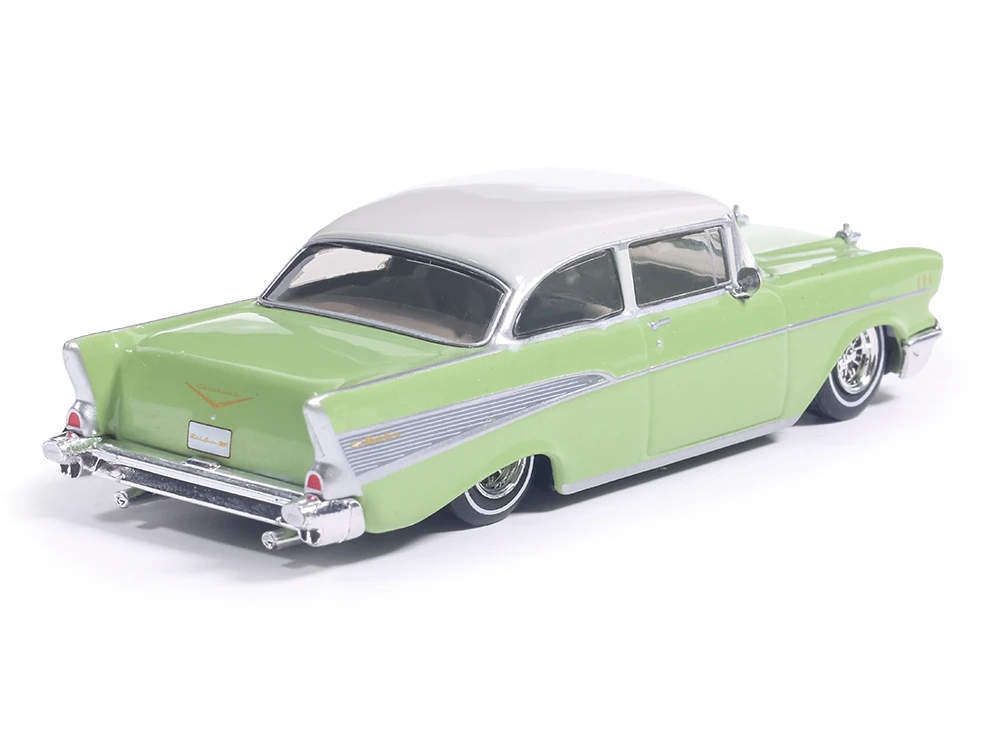 Chevrolet Bel Air Lowrider 1957 laurel green 1:64 Ixo America