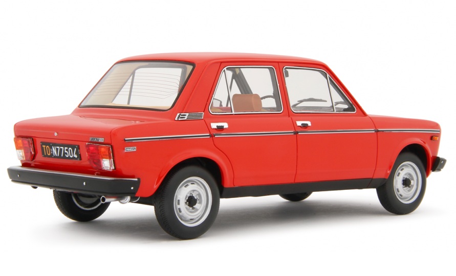 Fiat 128 1100 CL 1976 red 1:18 Laudoracing Model