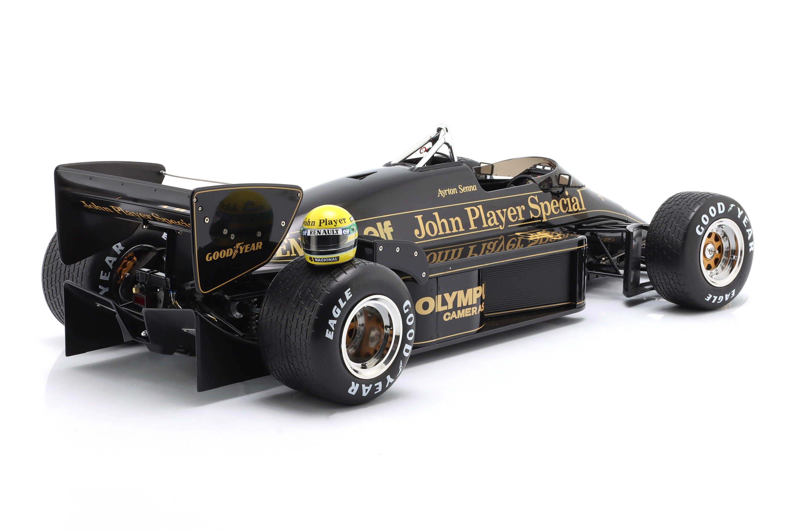 Lotus 97T #12 Ayrton Senna Winner Portugal GP F1 1985 1:8 Werk83