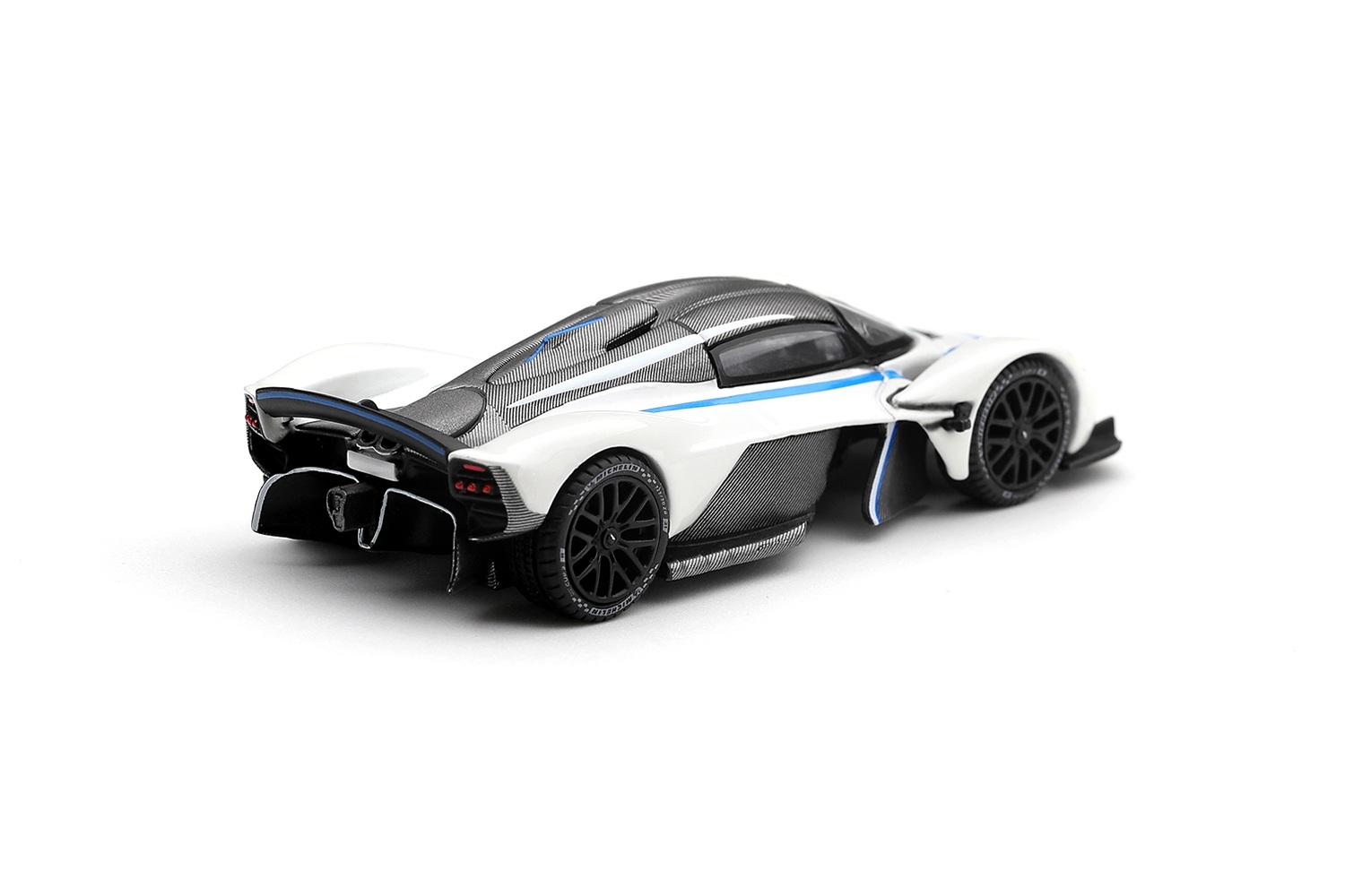 Aston Martin Valkyrie 2021 escaping white 1:64 Mini GT