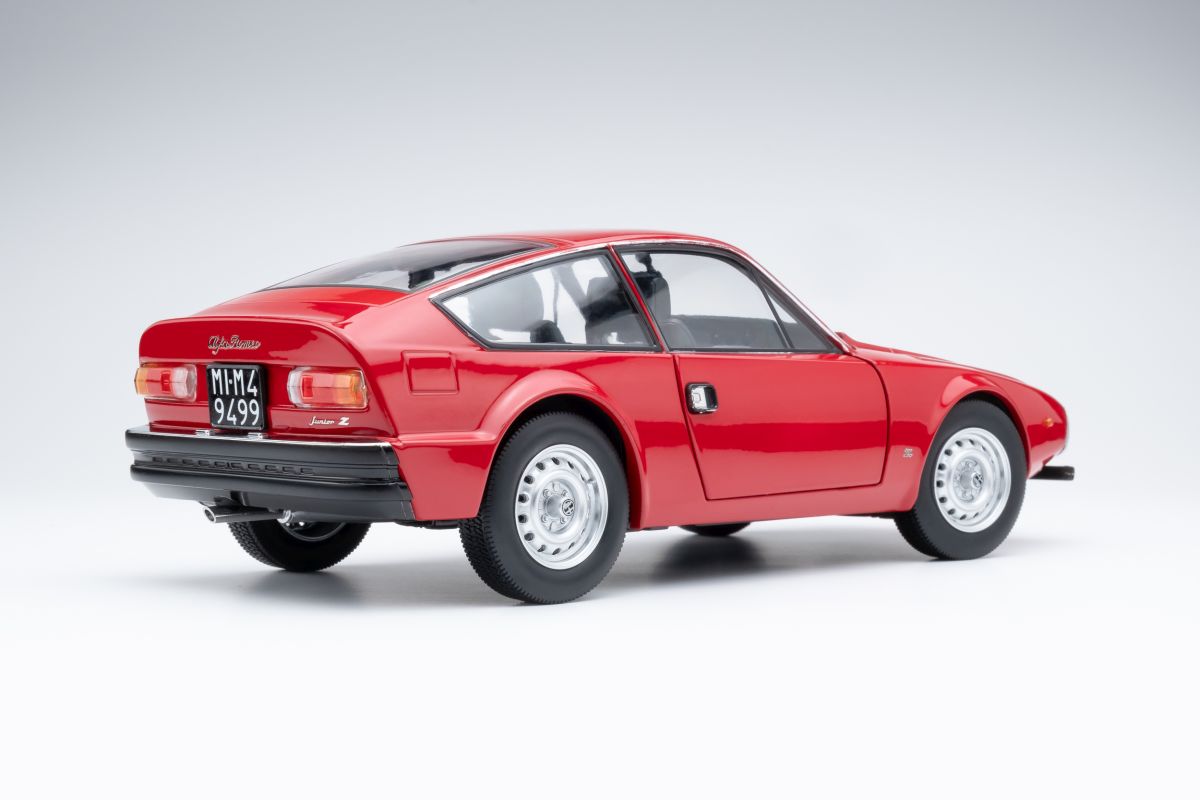 Alfa Romeo Junior Zagato 1969 rosso zagato 1:18 Norev