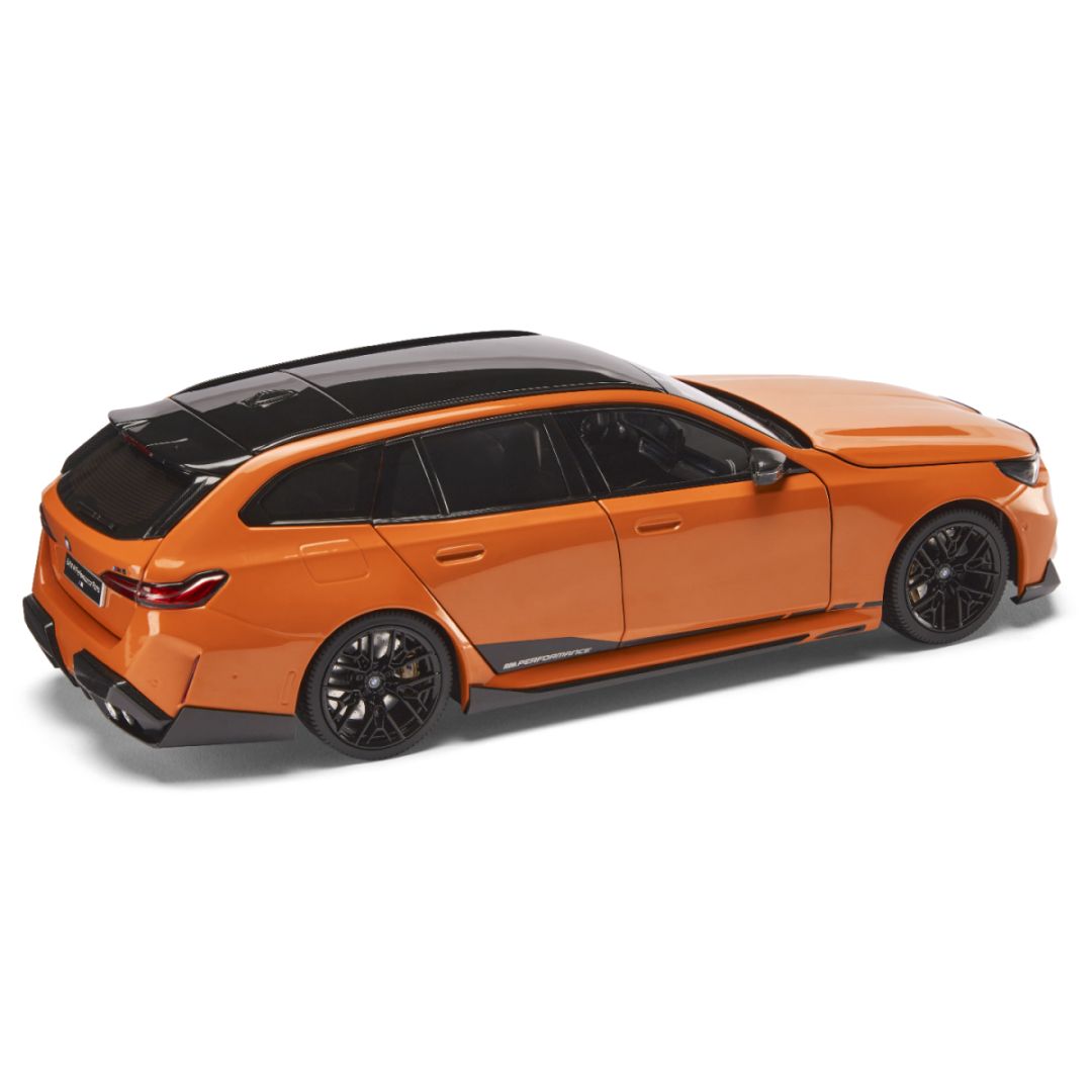 BMW M5 Touring Performance Parts 2024 orange 1:18 Minichamps