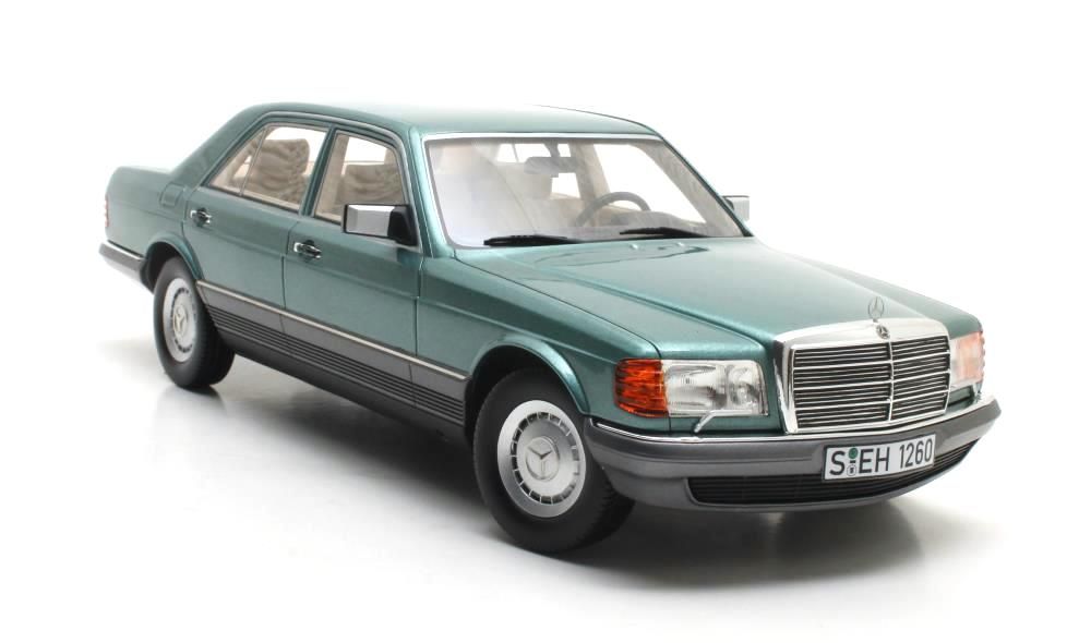 Mercedes-Benz 280SE W126 1980 metallic blue 1:18 Cult Scale Models