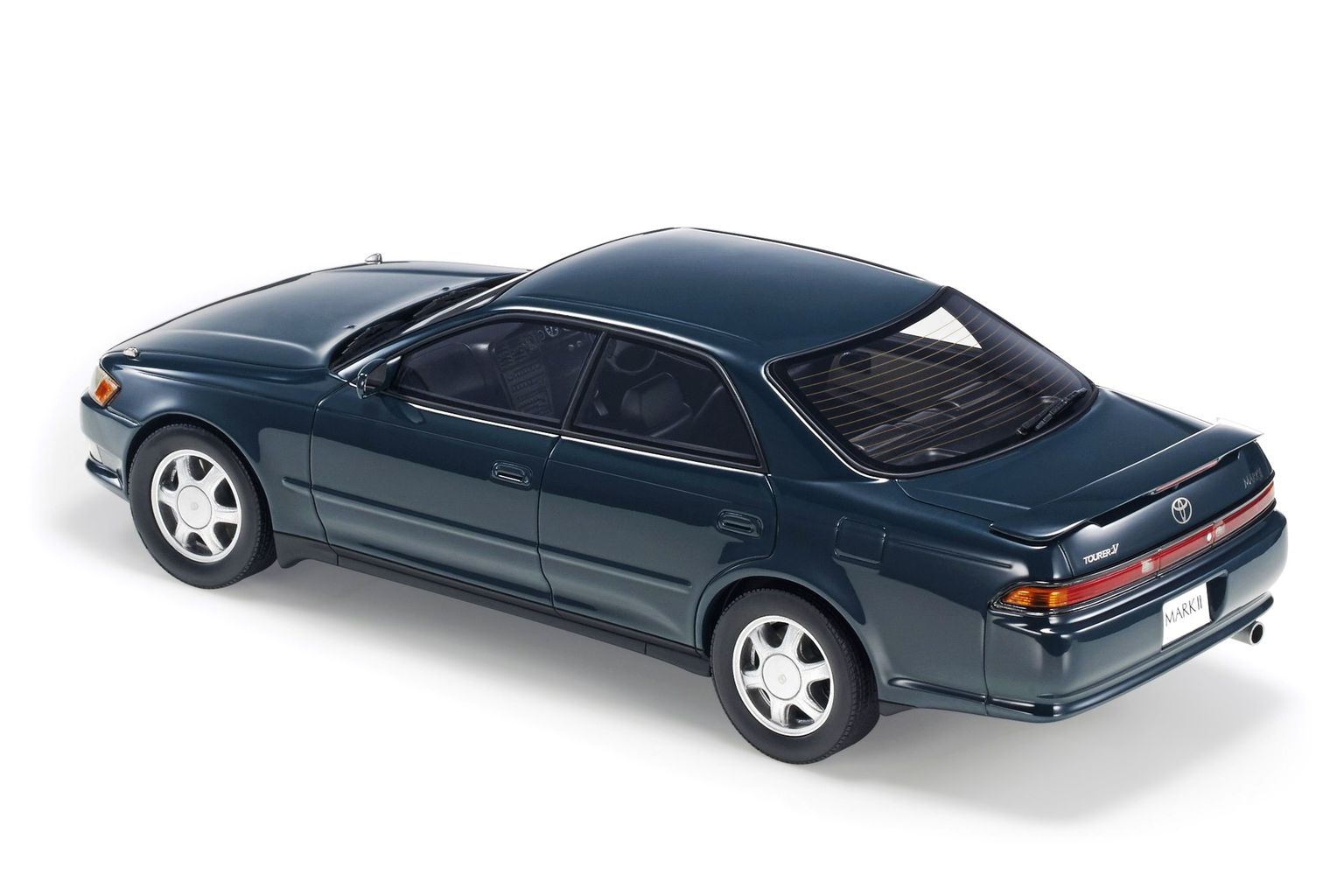 Toyota JZX90 Mark II Tourer V green 1:18 LS Collectibles