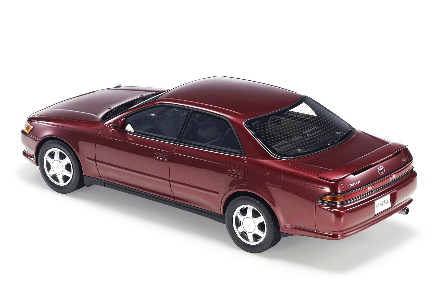 Toyota JZX90 Mark II Tourer V red 1:18 LS Collectibles
