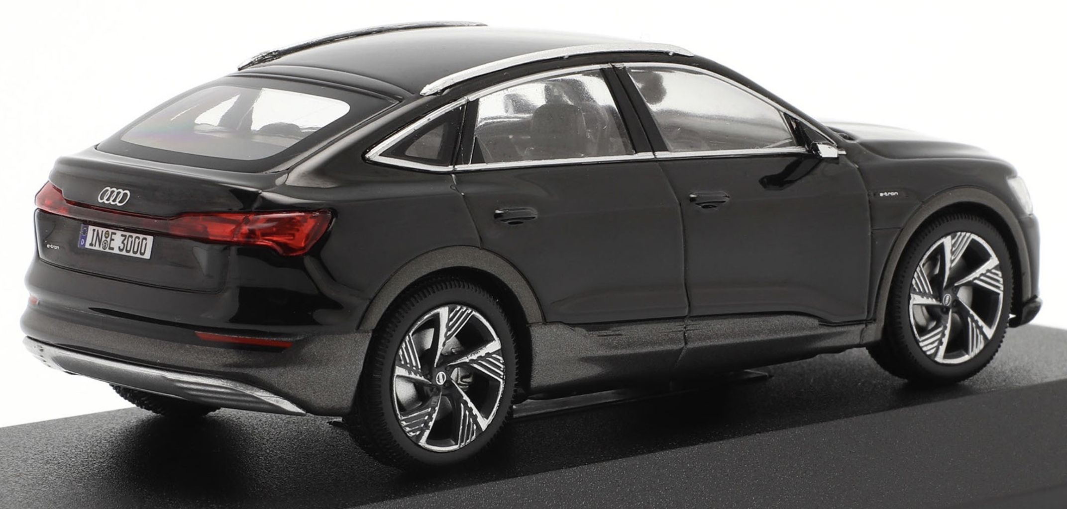Audi E-Tron Sportback 2020 black 1:43 iScale