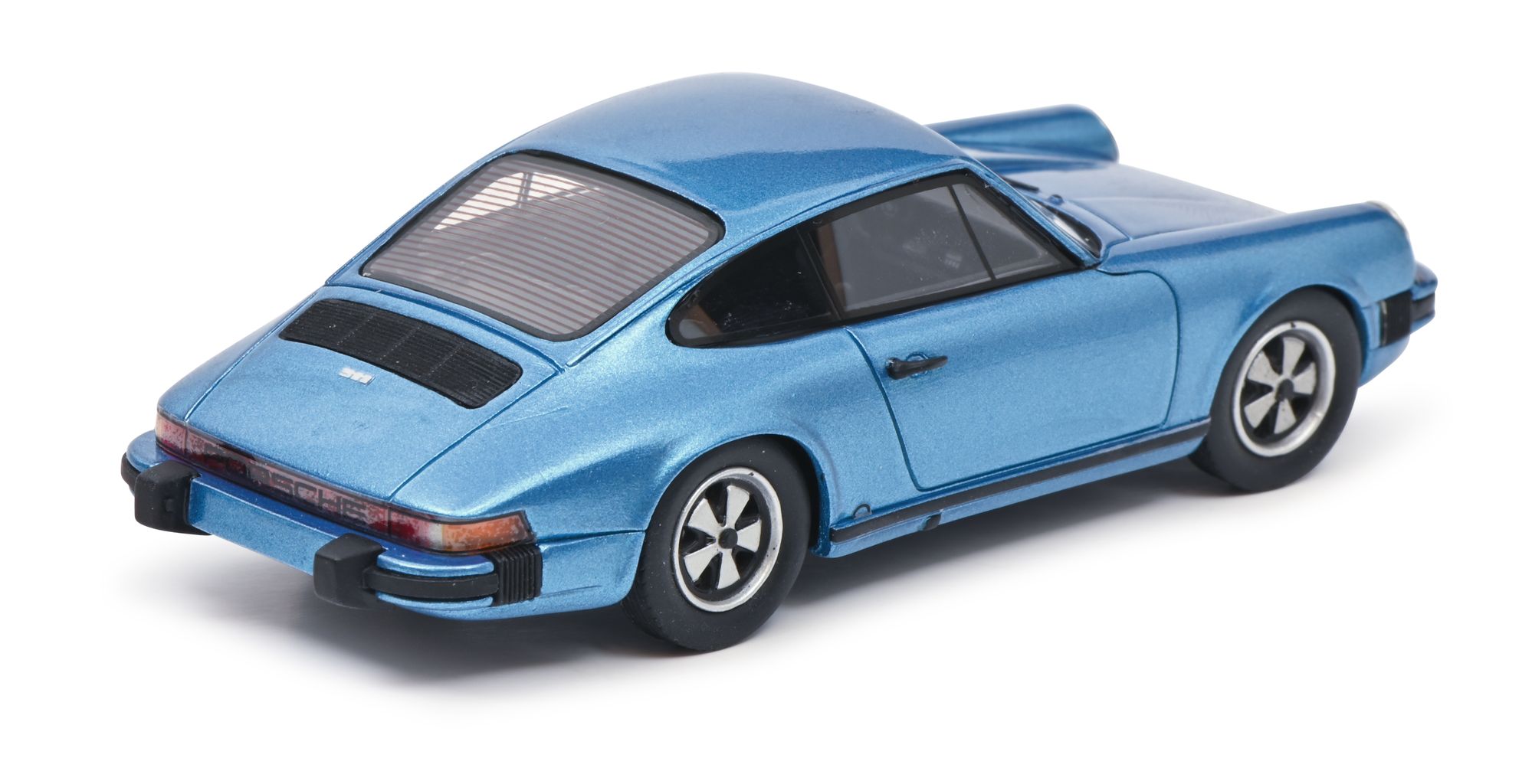 Porsche 911 Coupe blue 1:18 Schuco
