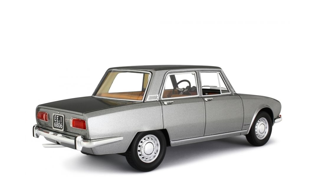 Alfa Romeo 1750 Berlina 1968 grey metallic 1:18 Laudoracing Model