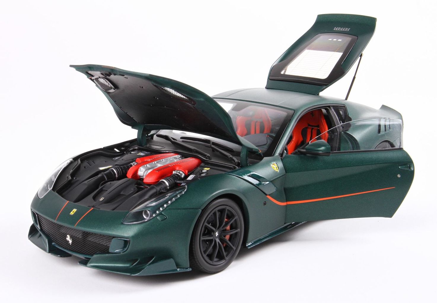 Ferrari F12 TDF 2015 verde GB opaco 1:18 B.B.R.